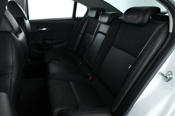 https://vehicle-cdn.autoleague.cloud/31026_61039141_34.jpg