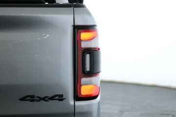 https://vehicle-cdn.autoleague.cloud/31026_61039164_17.jpg