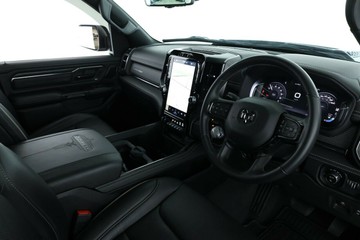 https://vehicle-cdn.autoleague.cloud/31026_61039164_21.jpg