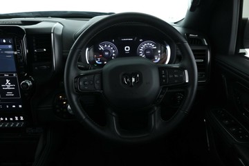https://vehicle-cdn.autoleague.cloud/31026_61039164_22.jpg
