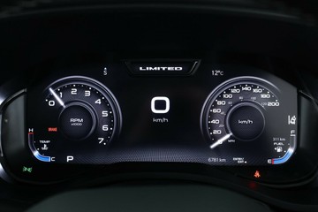 https://vehicle-cdn.autoleague.cloud/31026_61039164_23.jpg