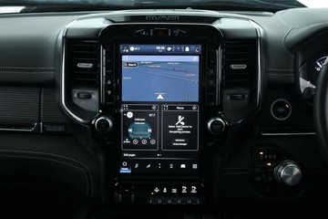 https://vehicle-cdn.autoleague.cloud/31026_61039164_26.jpg