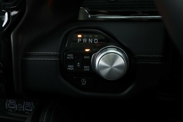 https://vehicle-cdn.autoleague.cloud/31026_61039164_28.jpg