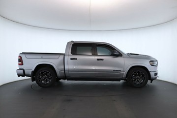 https://vehicle-cdn.autoleague.cloud/31026_61039164_3.jpg