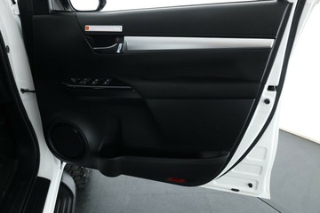 https://vehicle-cdn.autoleague.cloud/31026_61039277_18.jpg