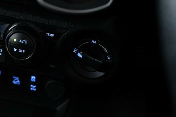 https://vehicle-cdn.autoleague.cloud/31026_61039277_28.jpg