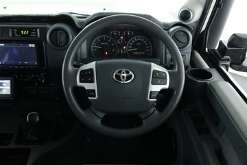 https://vehicle-cdn.autoleague.cloud/31026_61039306_23.jpg