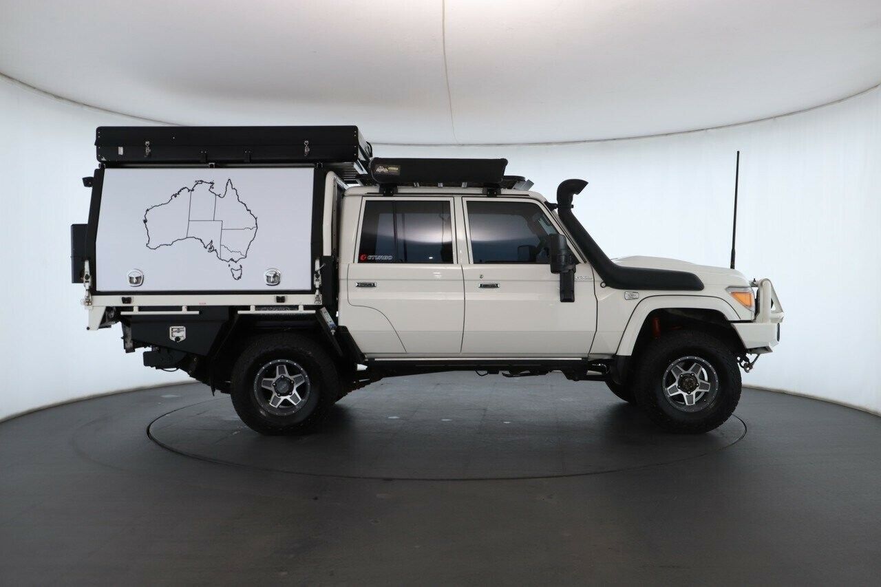 Toyota Landcruiser image 3