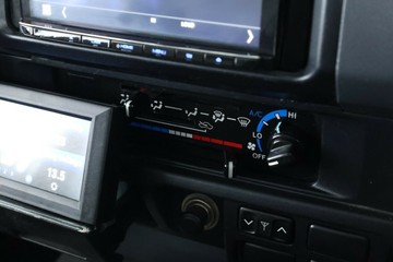 https://vehicle-cdn.autoleague.cloud/31026_61039306_32.jpg