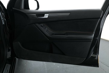 https://vehicle-cdn.autoleague.cloud/31026_61039333_18.jpg