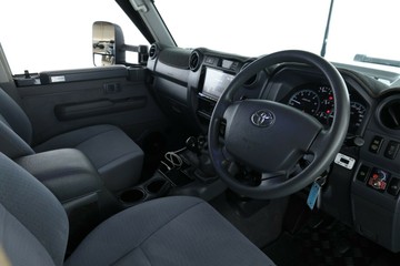https://vehicle-cdn.autoleague.cloud/31026_61039359_21.jpg