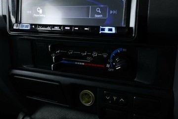 https://vehicle-cdn.autoleague.cloud/31026_61039359_26.jpg