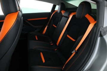 https://vehicle-cdn.autoleague.cloud/31026_61039405_33.jpg