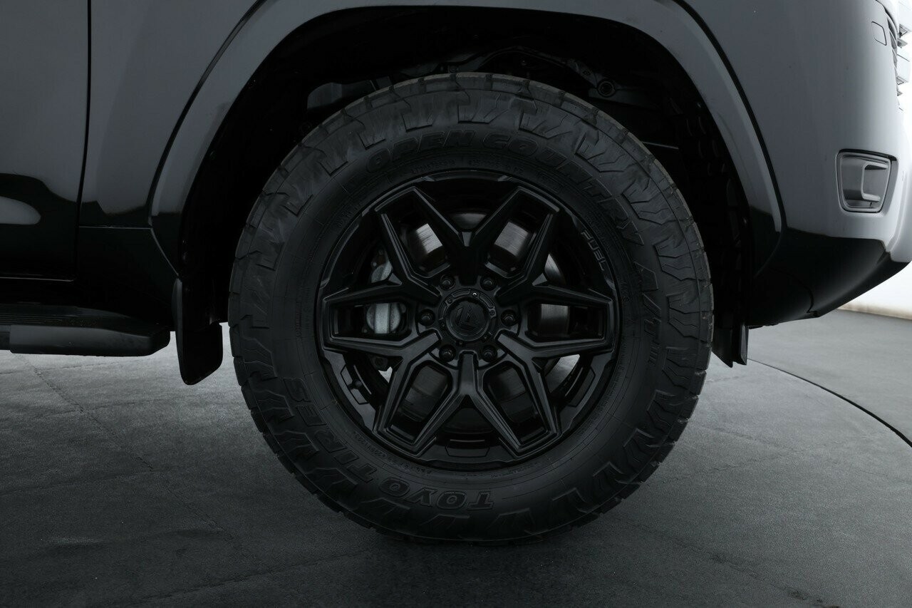 Toyota Landcruiser image 4