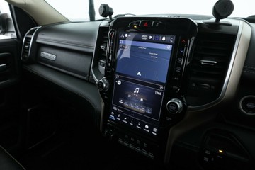 https://vehicle-cdn.autoleague.cloud/31026_61039931_24.jpg