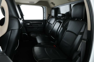 https://vehicle-cdn.autoleague.cloud/31026_61039931_33.jpg