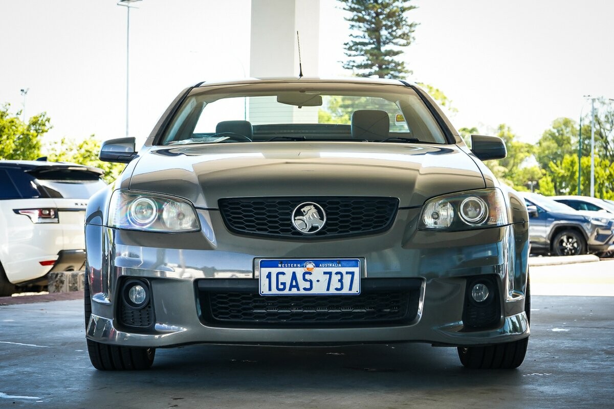 Holden Ute image 3