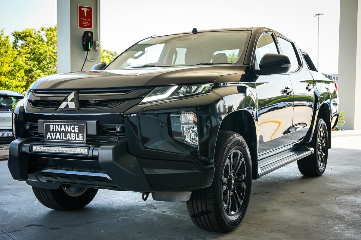 Mitsubishi Triton image 4