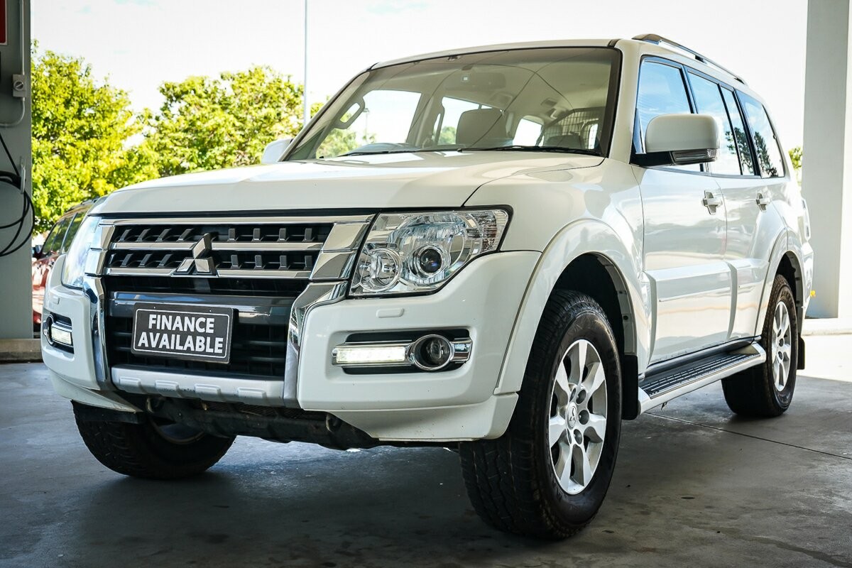 Mitsubishi Pajero image 4