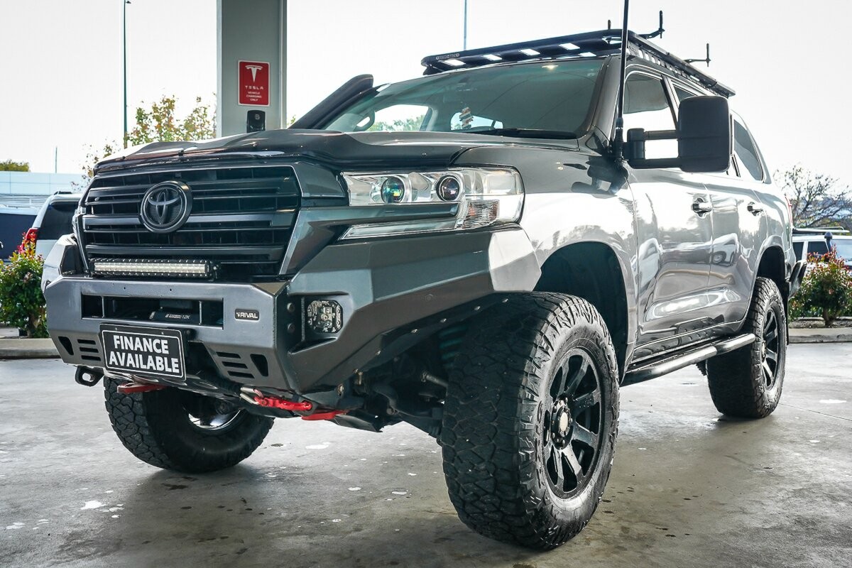 Toyota Landcruiser image 4