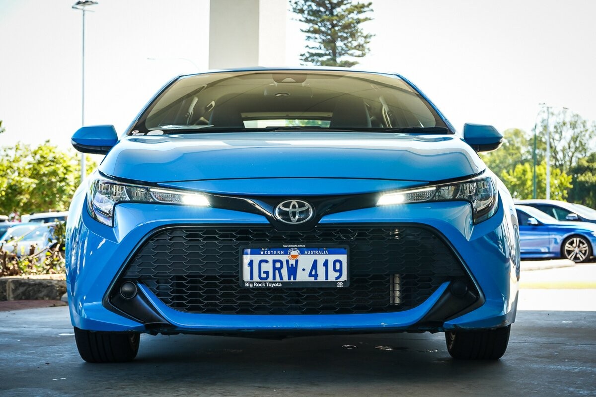 Toyota Corolla image 3