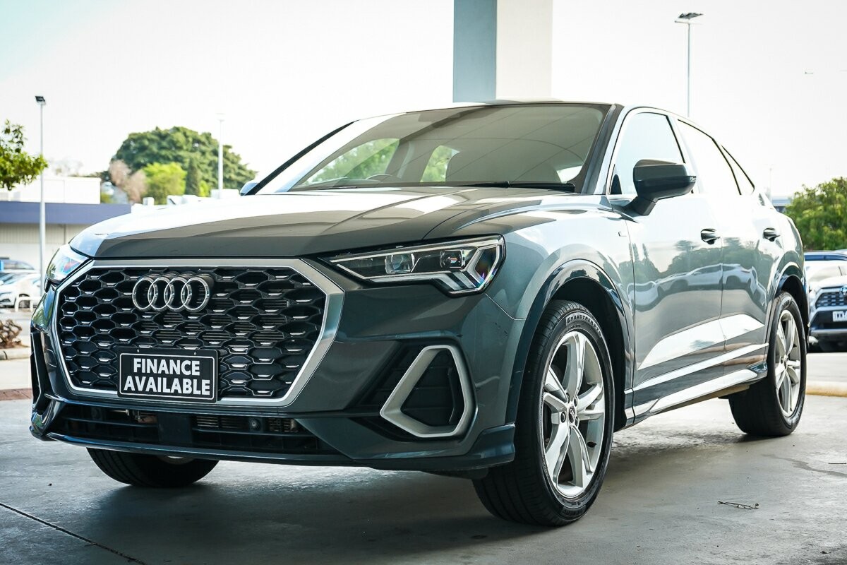 Audi Q3 image 4