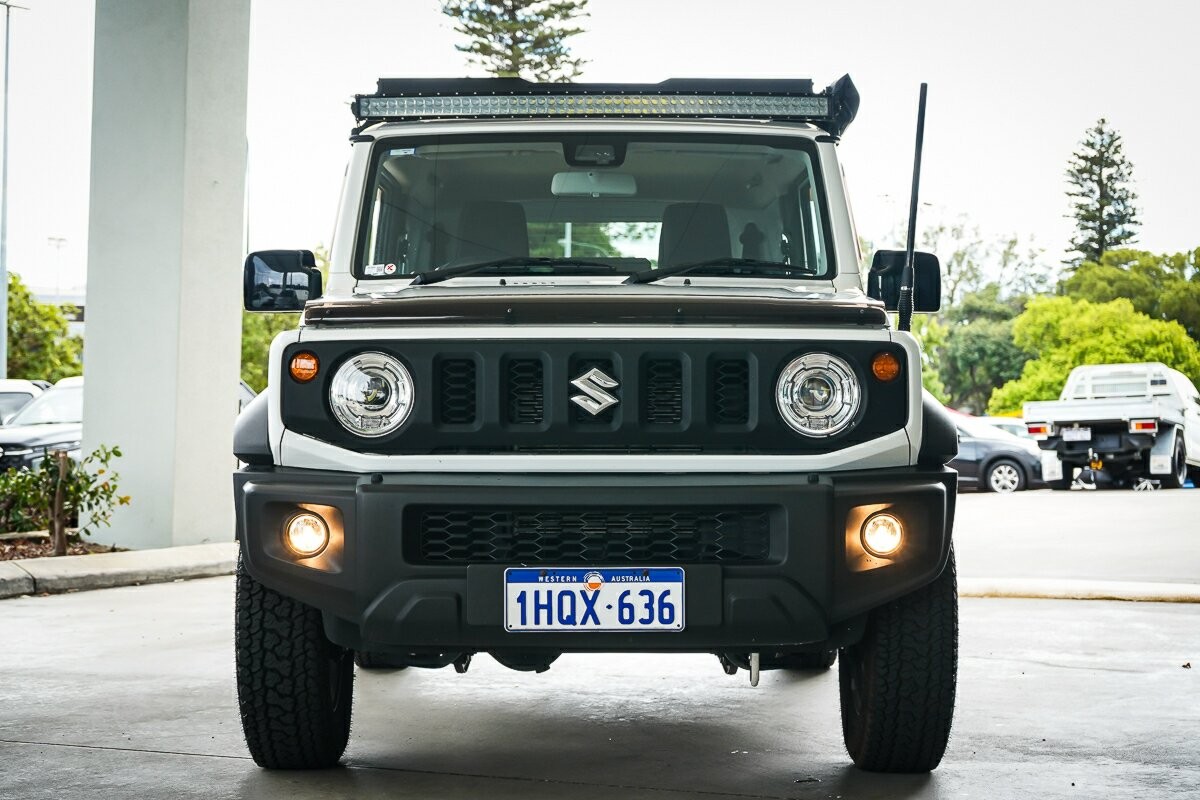 Suzuki Jimny image 3