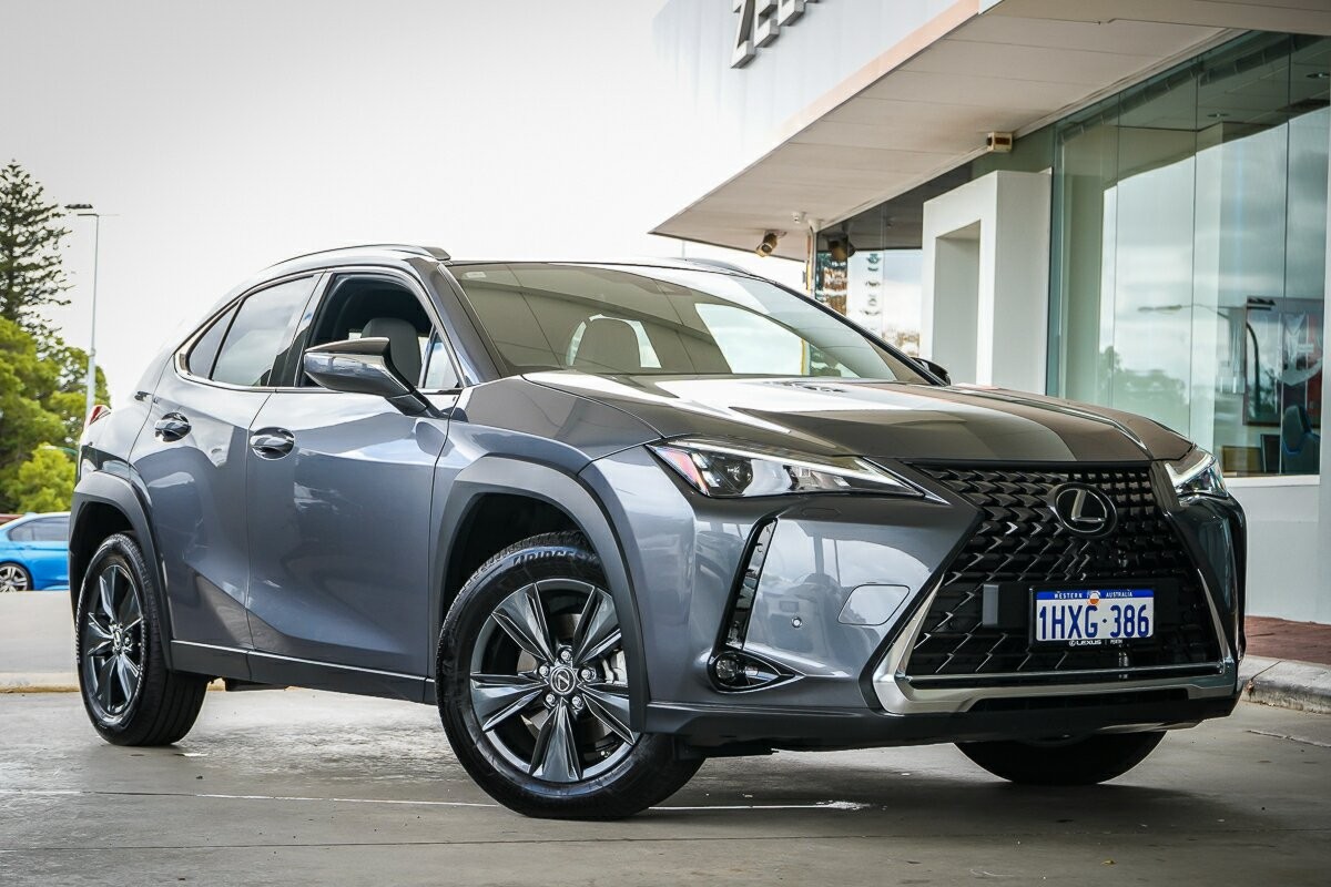 Lexus Ux image 1