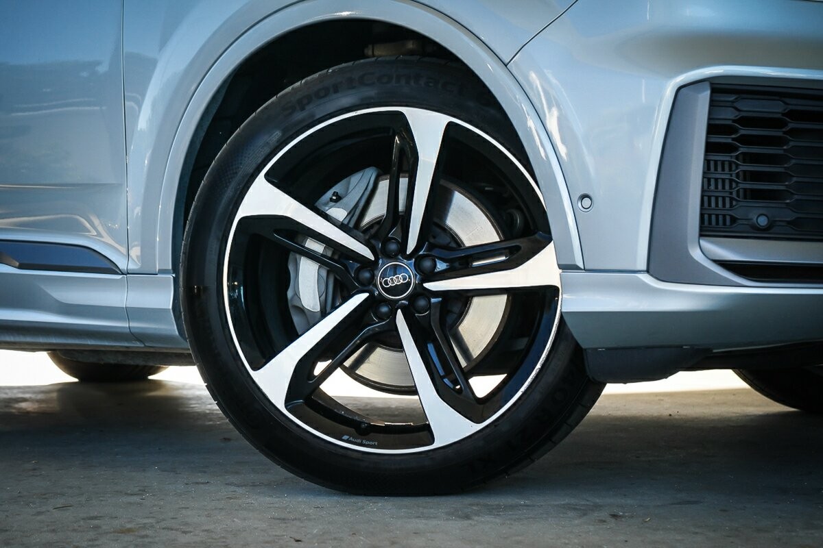 Audi Q7 image 2