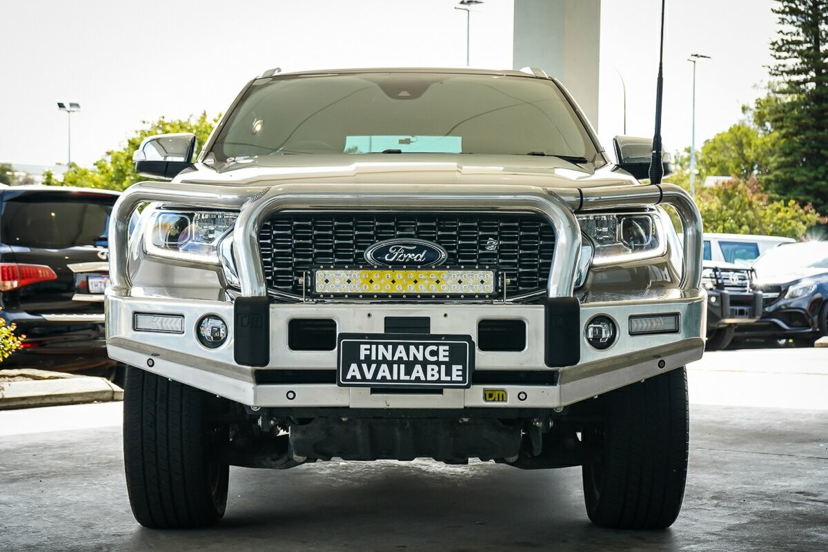 Ford Everest image 3