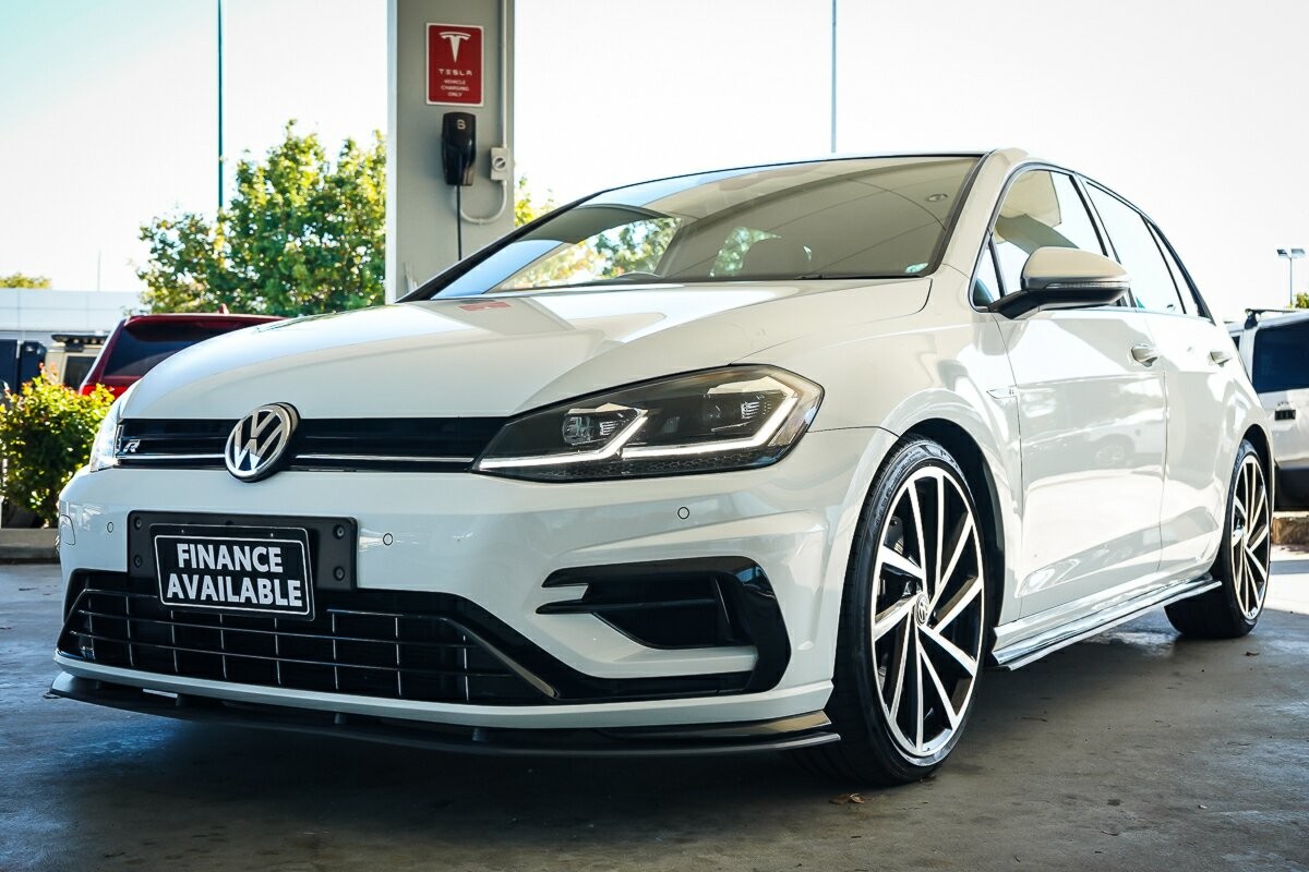 Volkswagen Golf image 4