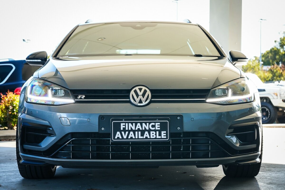 Volkswagen Golf image 3