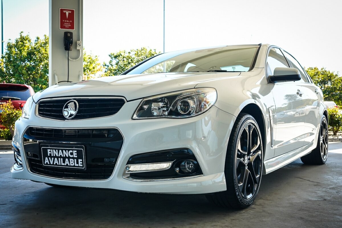 Holden Commodore image 4