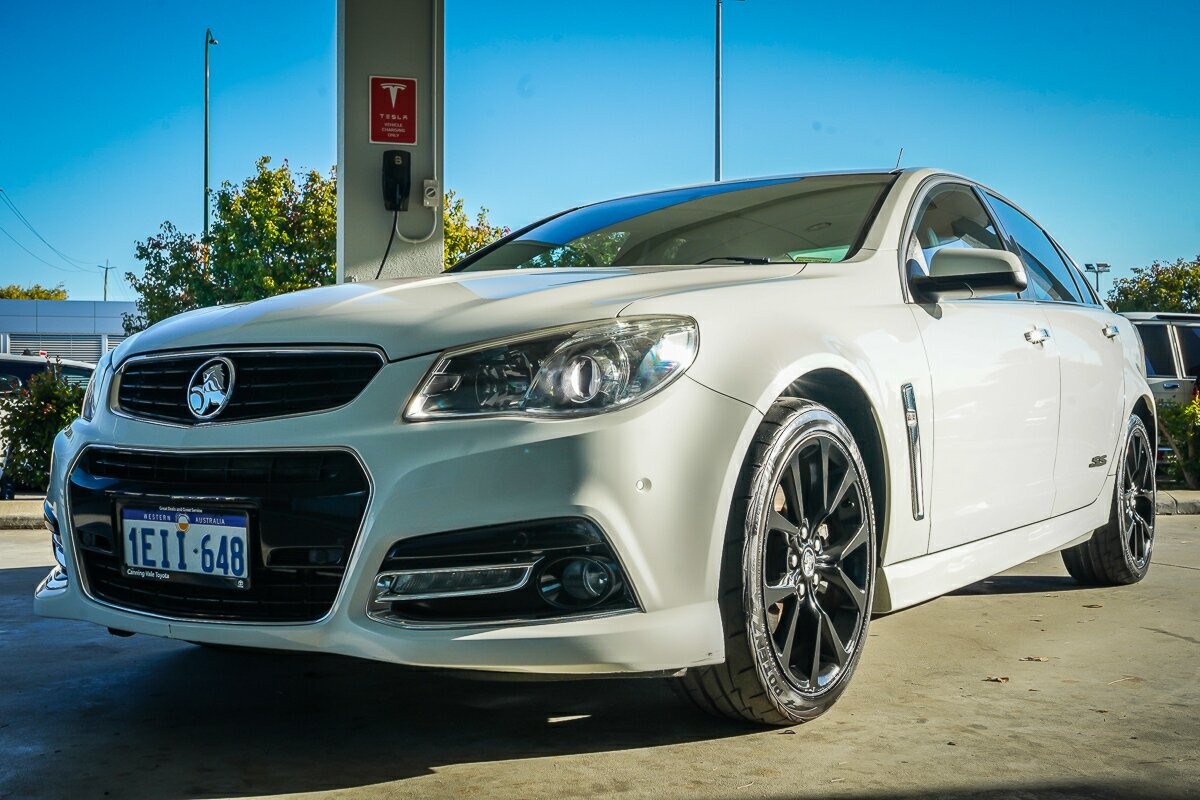 Holden Commodore image 4