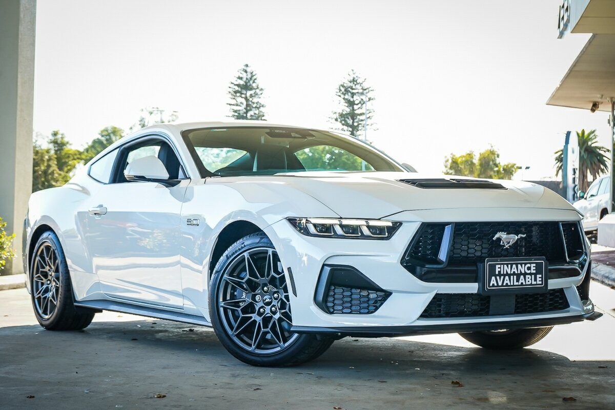 Ford Mustang image 1