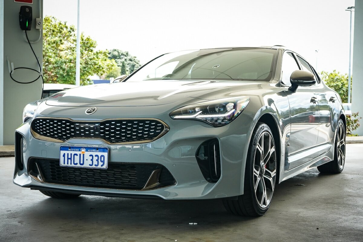 Kia Stinger image 4