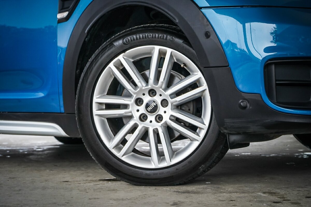 Mini Countryman image 2