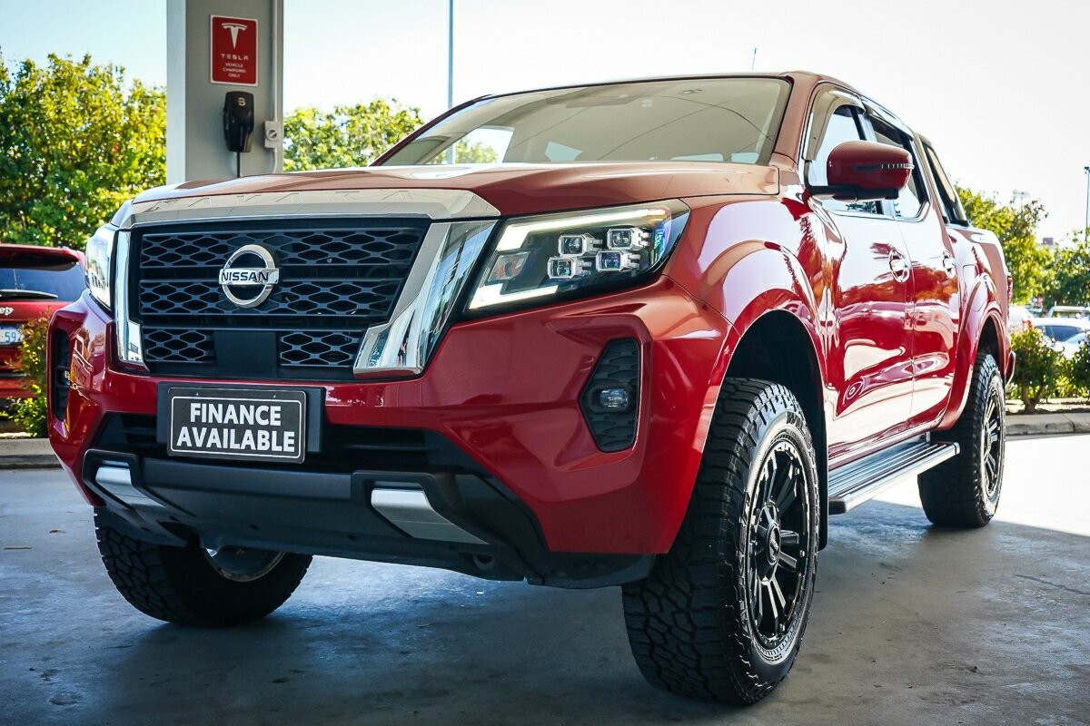 Nissan Navara image 4