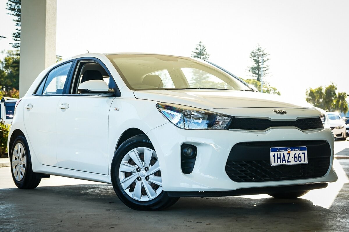 Kia Rio image 1