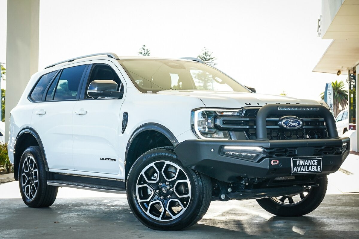 Ford Everest image 1