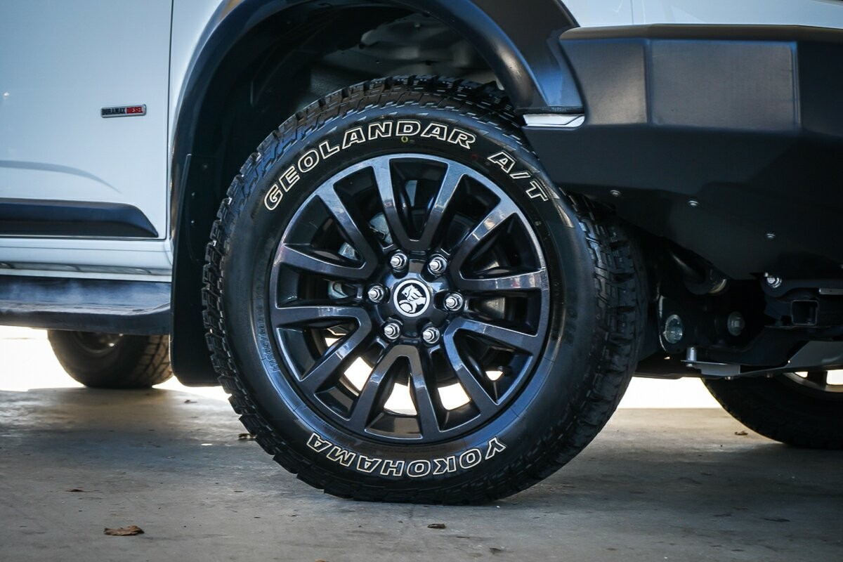 Holden Colorado image 2