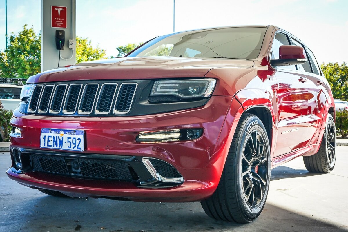 Jeep Grand Cherokee image 4