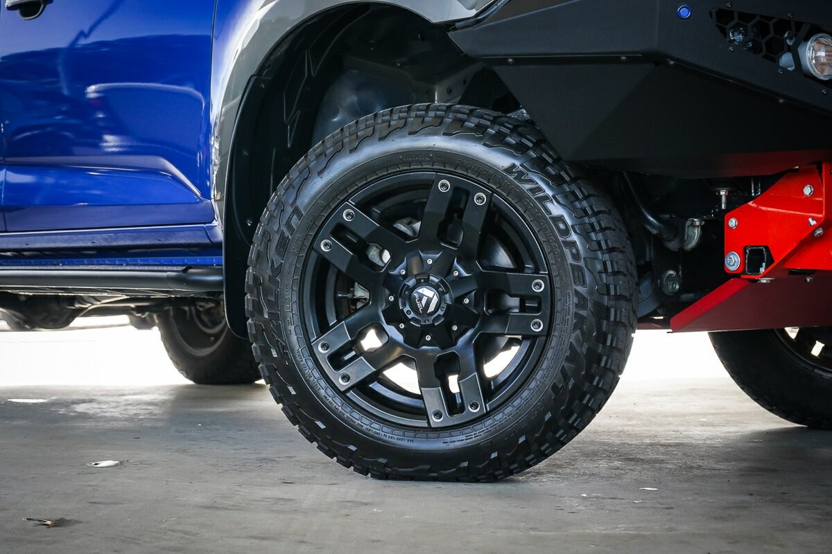 Isuzu D-max image 2