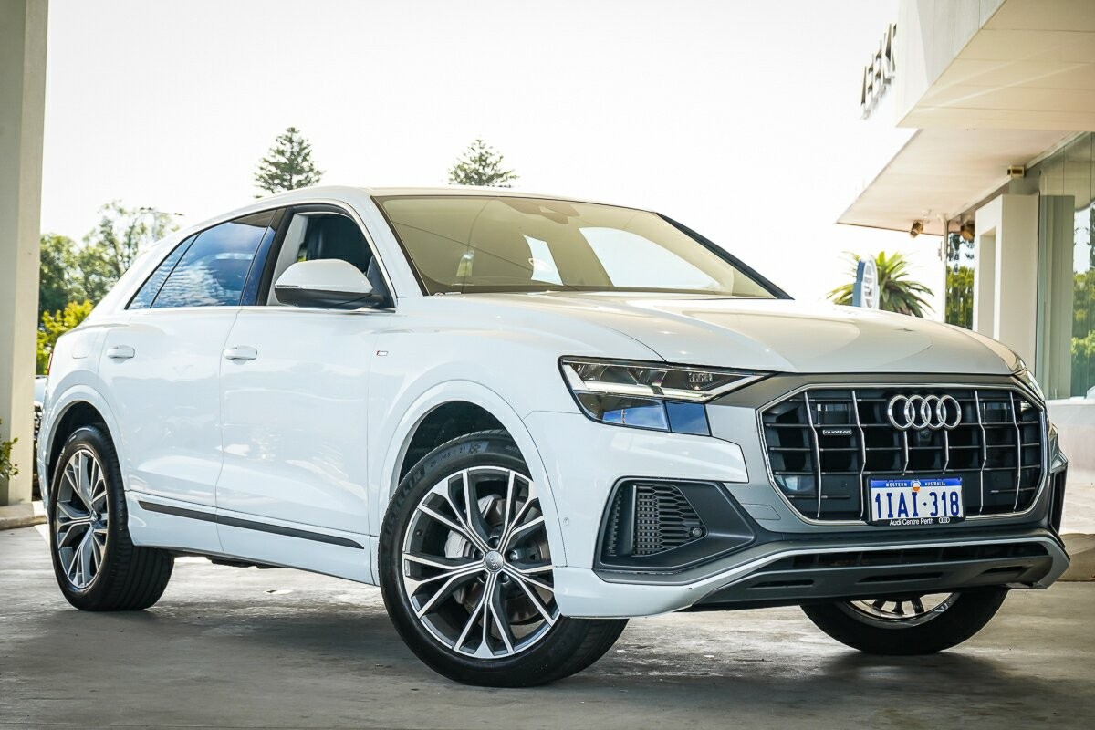 Audi Q8 image 1
