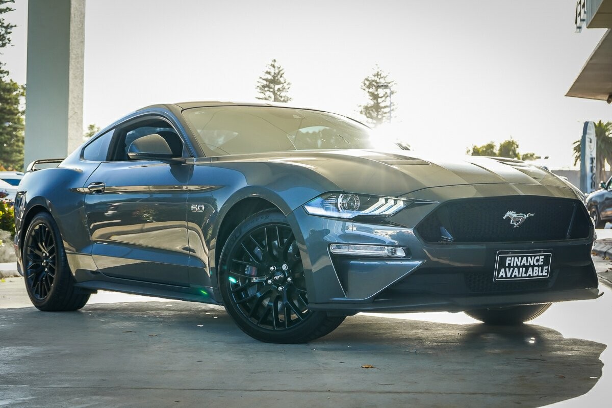 Ford Mustang image 1