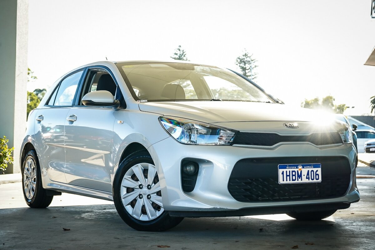 Kia Rio image 1