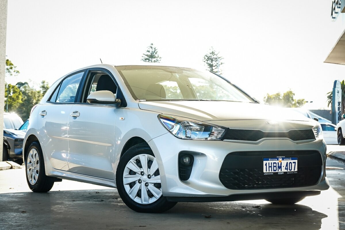 Kia Rio image 1