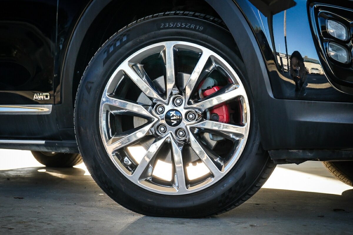 Kia Sorento image 2