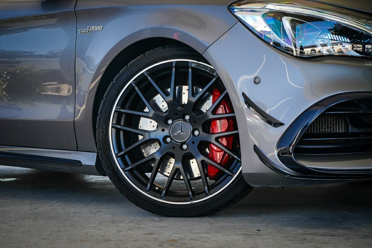 Mercedes Benz Cla-class image 2