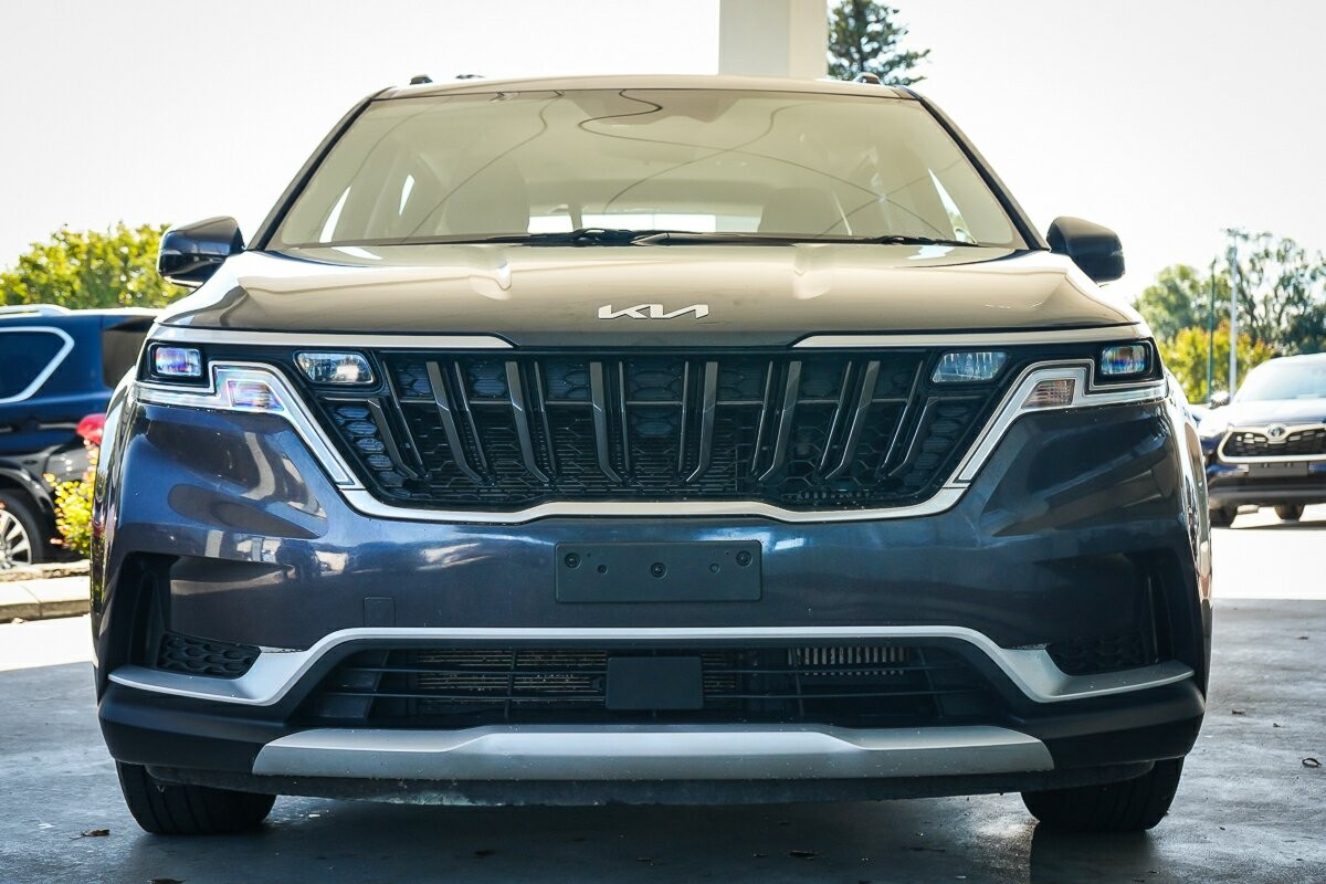 Kia Carnival image 3